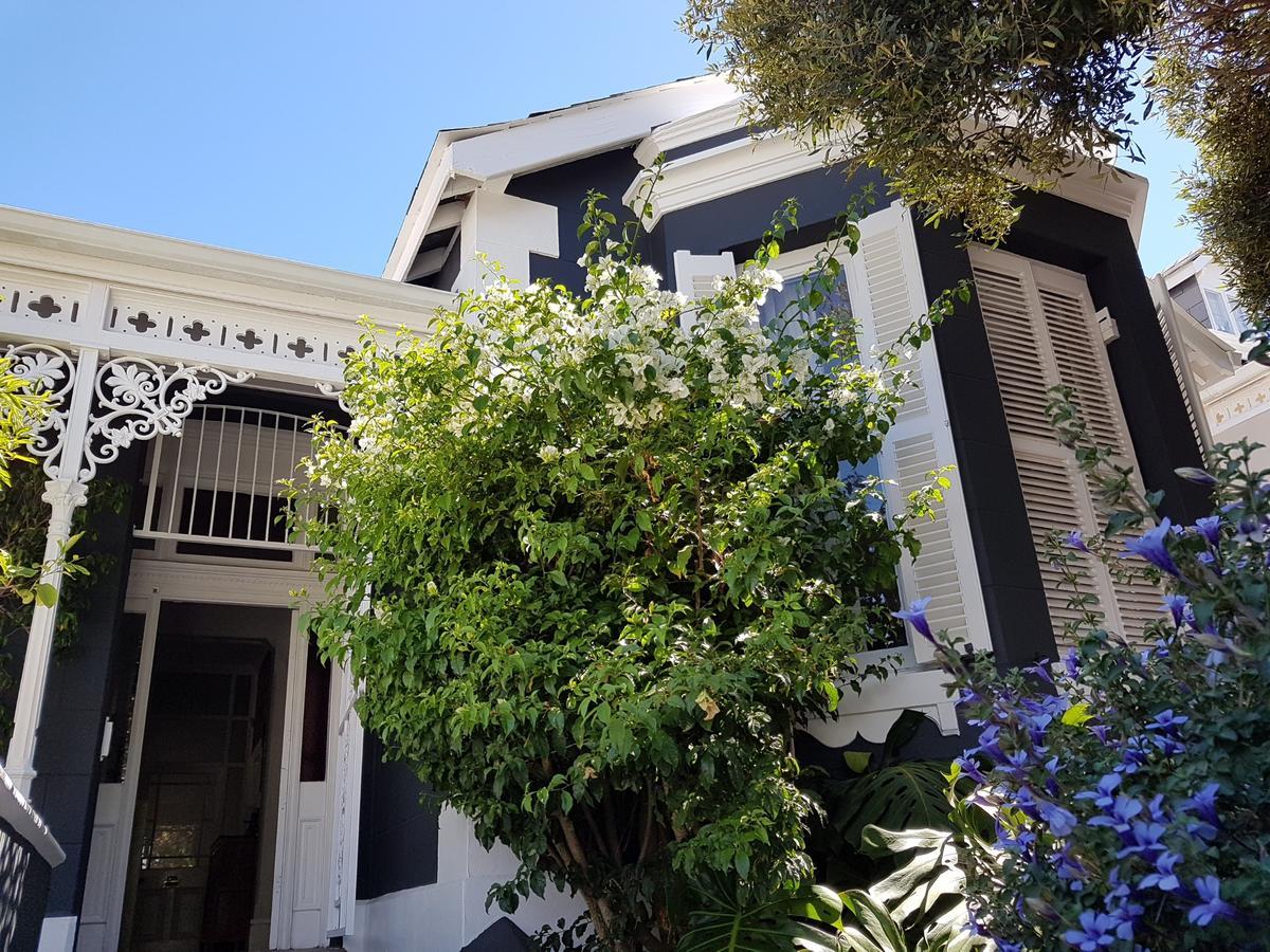 Gilmour Hill Bed & Breakfast Cape Town Eksteriør bilde